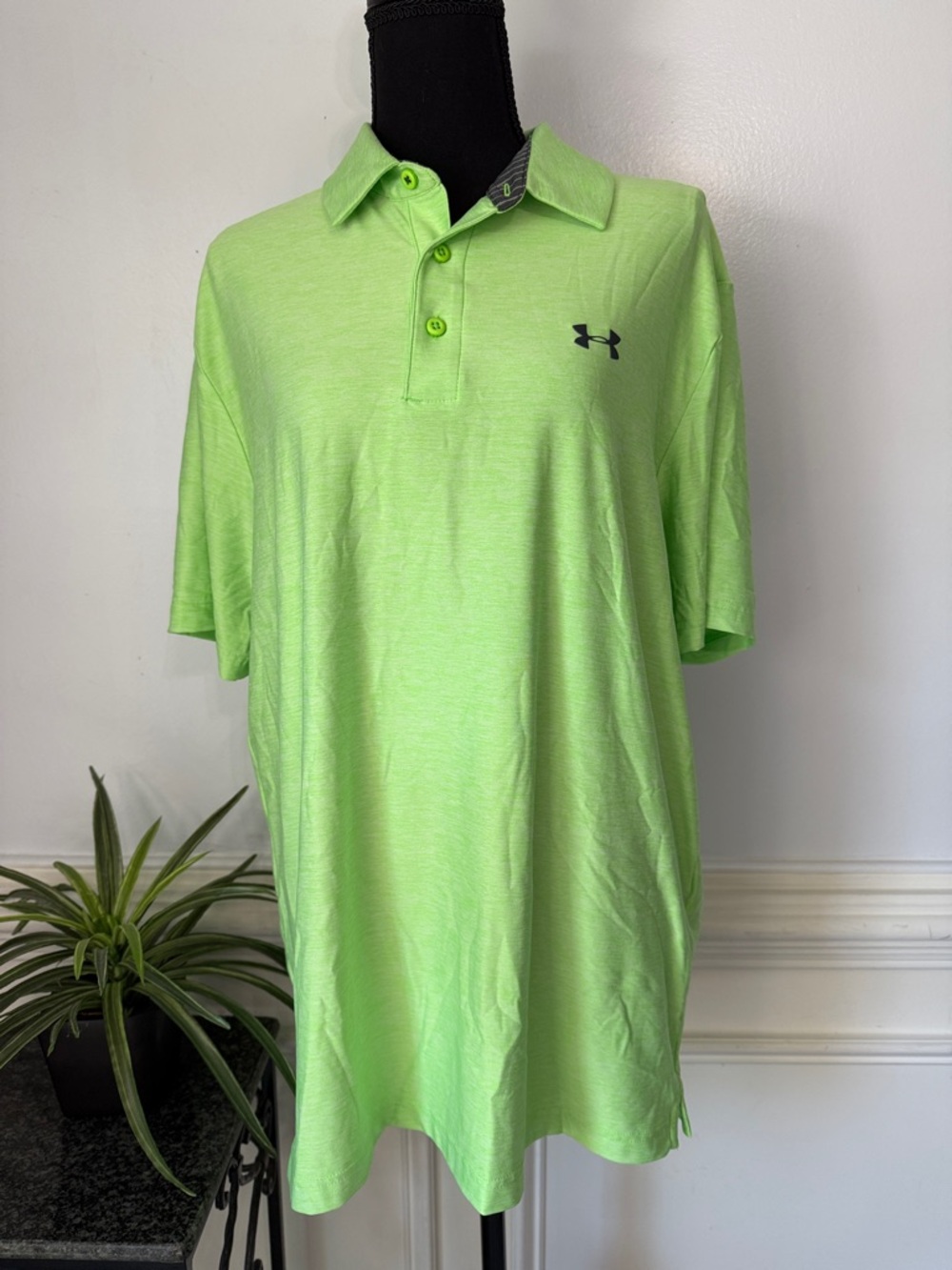 NWOT Under Armour Heat Gear Neon Heathered Green Loose Fit Performance Polo L